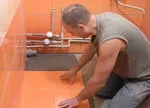 Як зробити підлогу у ванній кімнаті своїми руками – етапи робіт